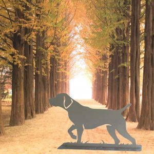 Skulptur “Vorstehhund” | Waldiger