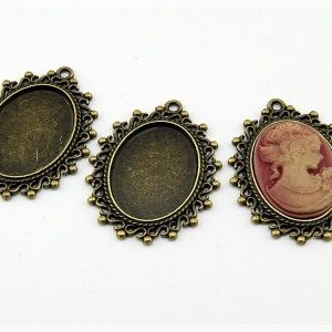 4 Fassungen in antik Bronze für 25 x 18 mm Cabochon | vintageparts.eu