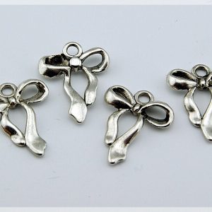 4 Schleifen in antik silberfarben | vintageparts.eu