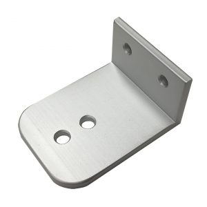 Aluminiumwinkel (klein) 45x30x60x4 eloxiert mit Bohrungen | Gartentorschliesser