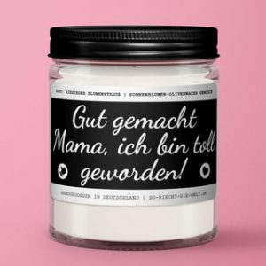Mama Kerze “Gut gemacht Mama, ich bin toll geworden!” Duft: riesiger Blumenstrauß – 2er Pack ( 5 Euro sparen ) | So riecht die Welt