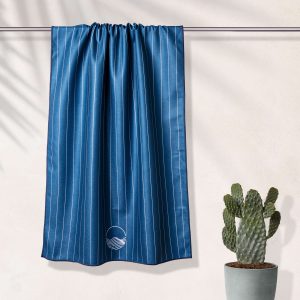 Soft Breeze Blue | WOODSANDWAVES