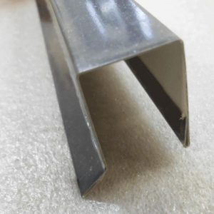 Aluminium U-Profil 45 x 25 x 30 mm mit Tropfkante | Baustoffhandel Carstensen
