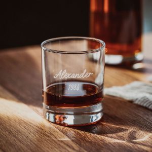 Personalisierbares Whisky Glas mit Text, Geschenk Männer, Geschenk Freund, Geschenk Bruder, Geschenk Papa, Witzige Geschenke, Romantische Geschenke,