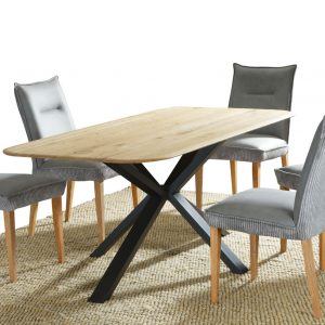 Massiver Esstisch TIM aus Wildeiche | massive-naturmoebel