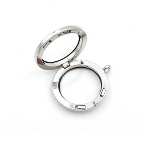 Glasmedaillon mit Magnetverschluss zum Befüllen in platinfarben… | vintageparts.eu