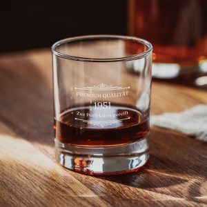 Personalisierbares Whisky Glas mit Jahreszahl, Geschenk Männer, Geschenk Freund, Geschenk Bruder, Geschenk Papa, Witzige Geschenke, Romantische